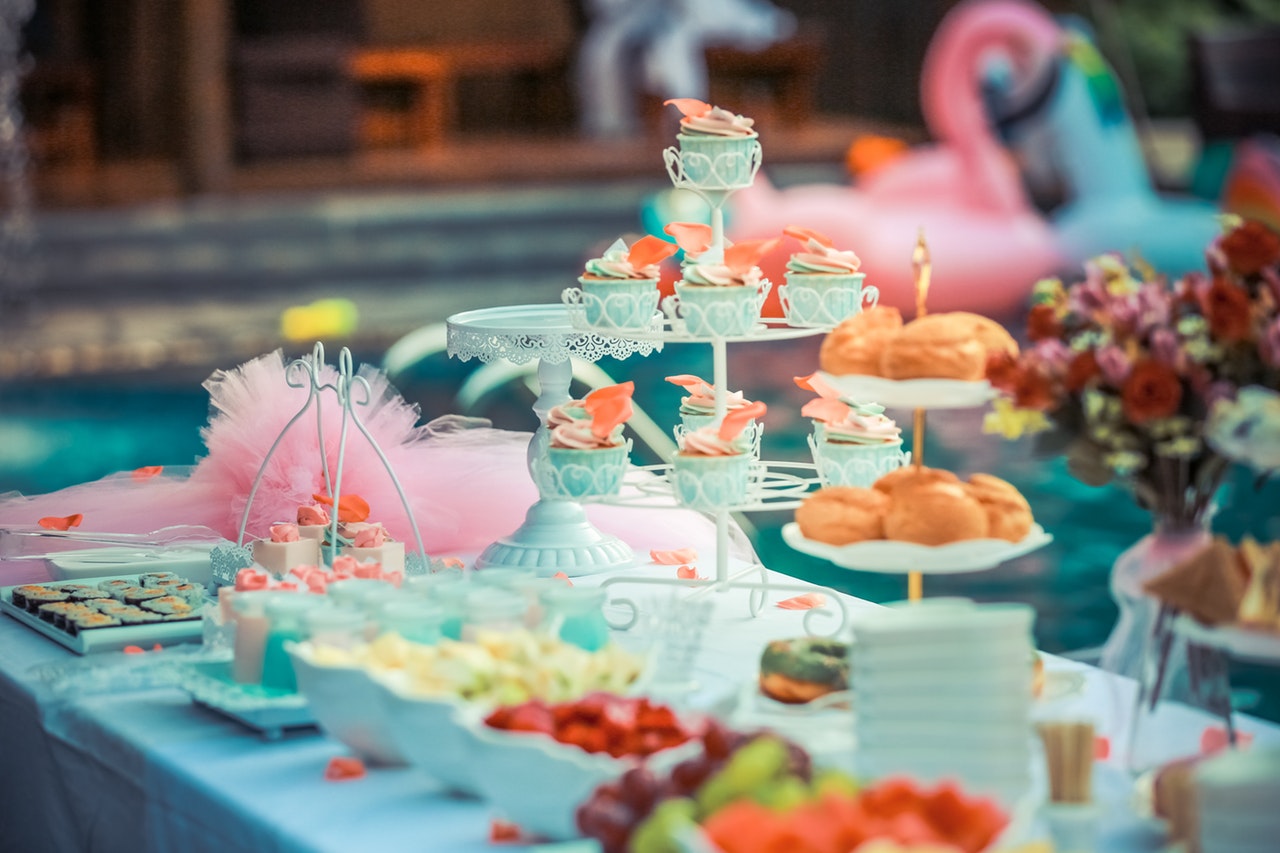 How to Organize a Perfect At-Home Birthday Party | ArticleCube