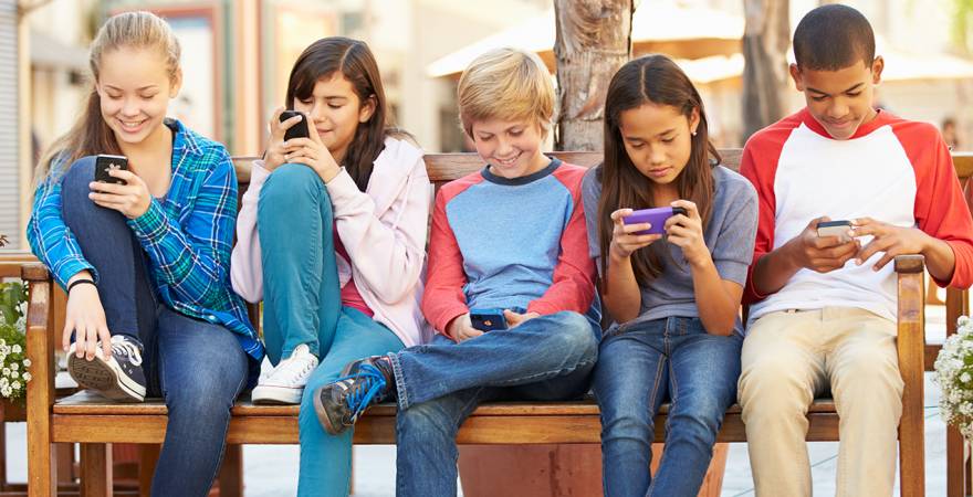 Is Your Child Experiencing A Phone Addiction Articlecube